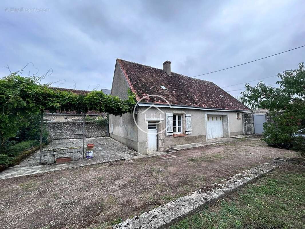 Maison à VILLEBAROU