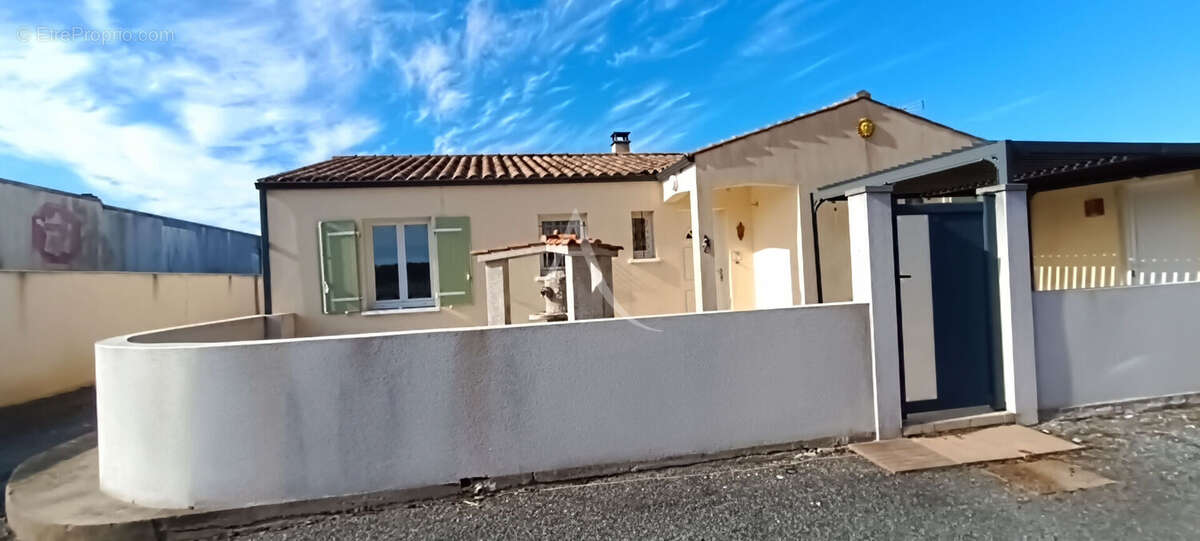 Maison à ECHILLAIS
