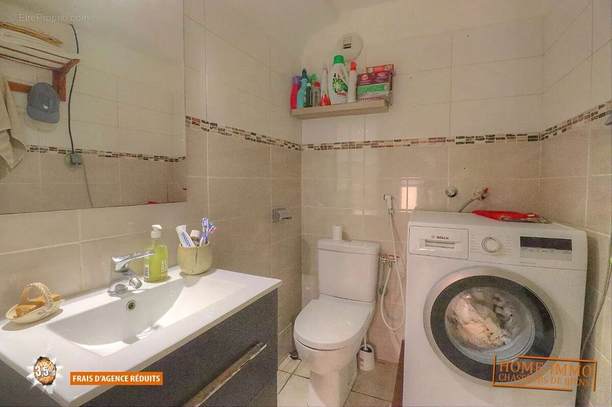 Appartement à VALLAURIS