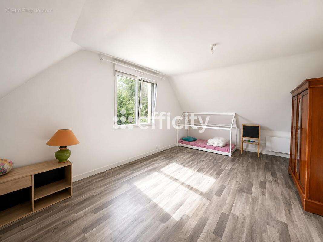 Maison 145 m² à Pire-Sur-Seiche  - photo 8