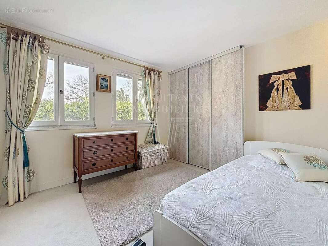 Maison à LE VESINET