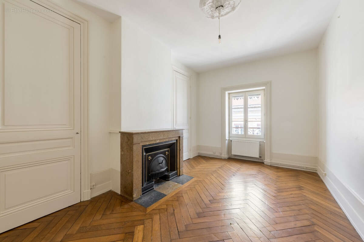 Appartement à LYON-6E