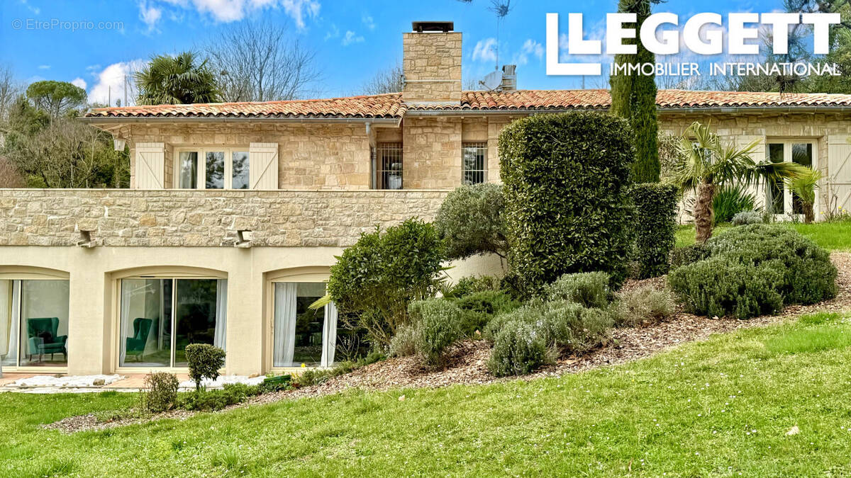 Maison à MONTPEZAT-DE-QUERCY