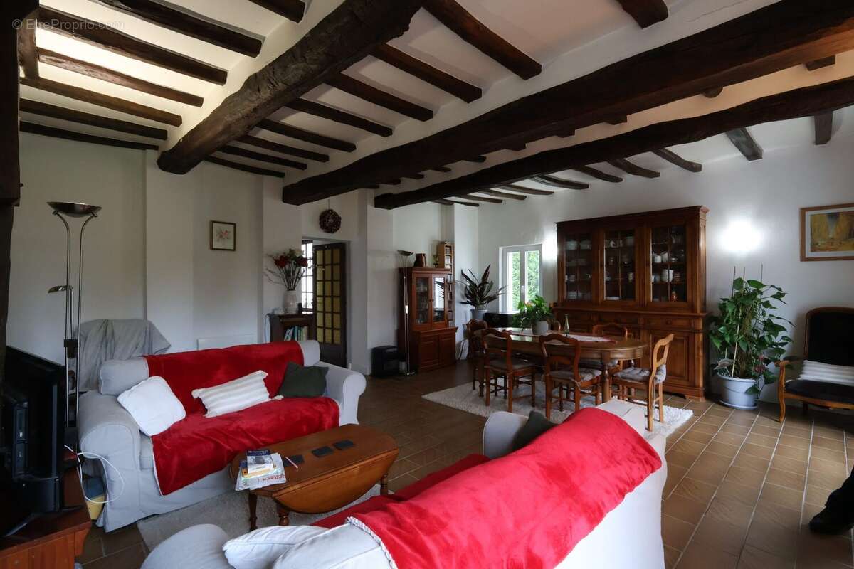 Maison 200 m² à Sens  - photo 7