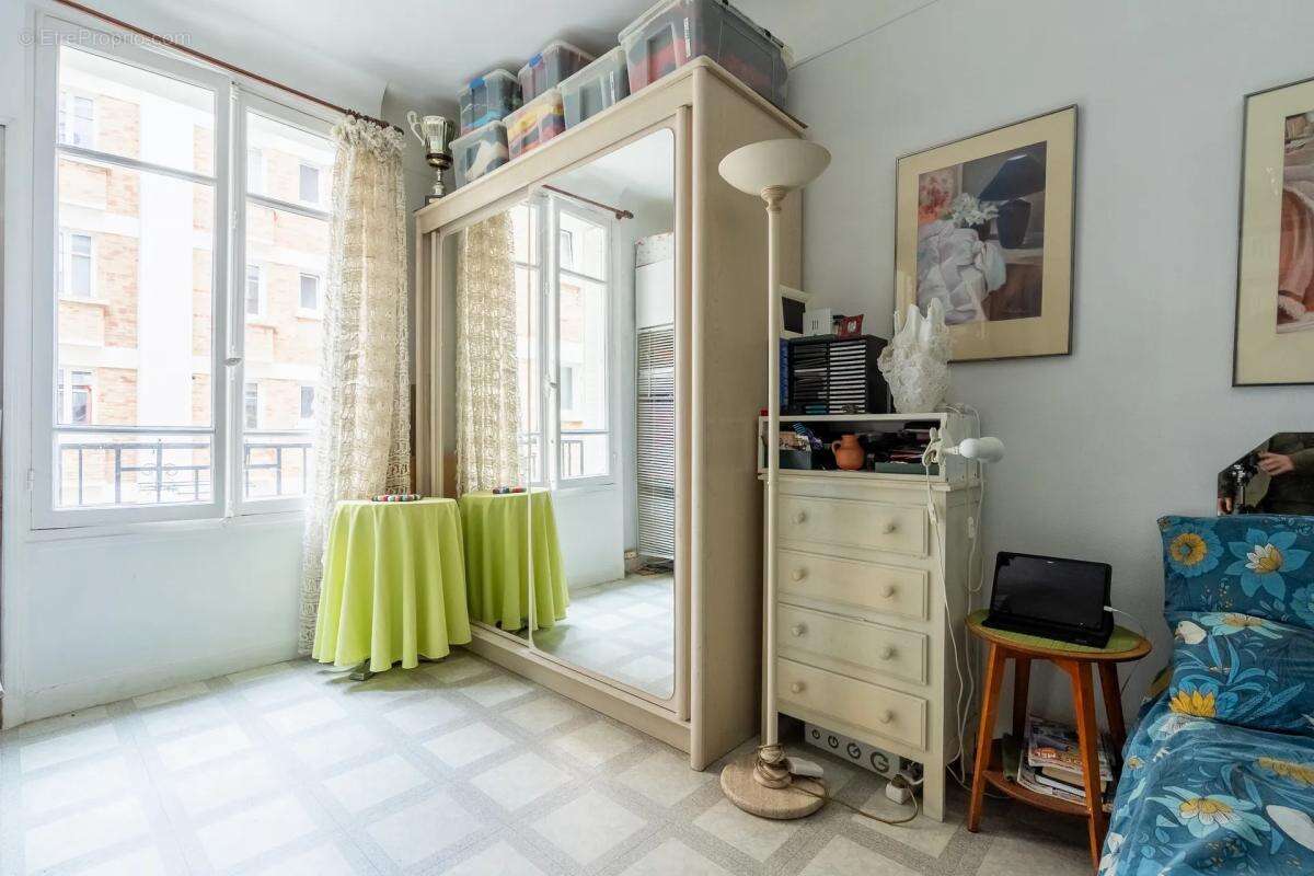 Appartement à PARIS-19E