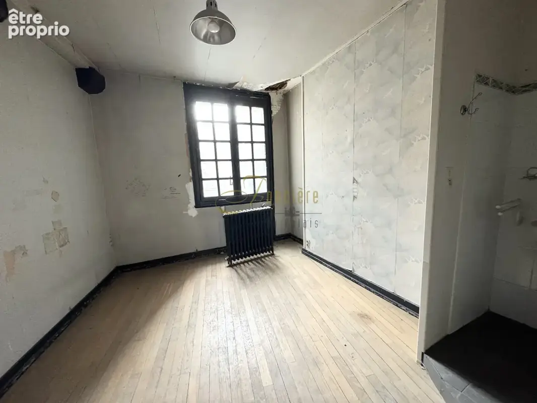 Appartement à rénover   Hyper-centre de Bourges   109,70 m2 Carrez avec terrasse privative - photo 6