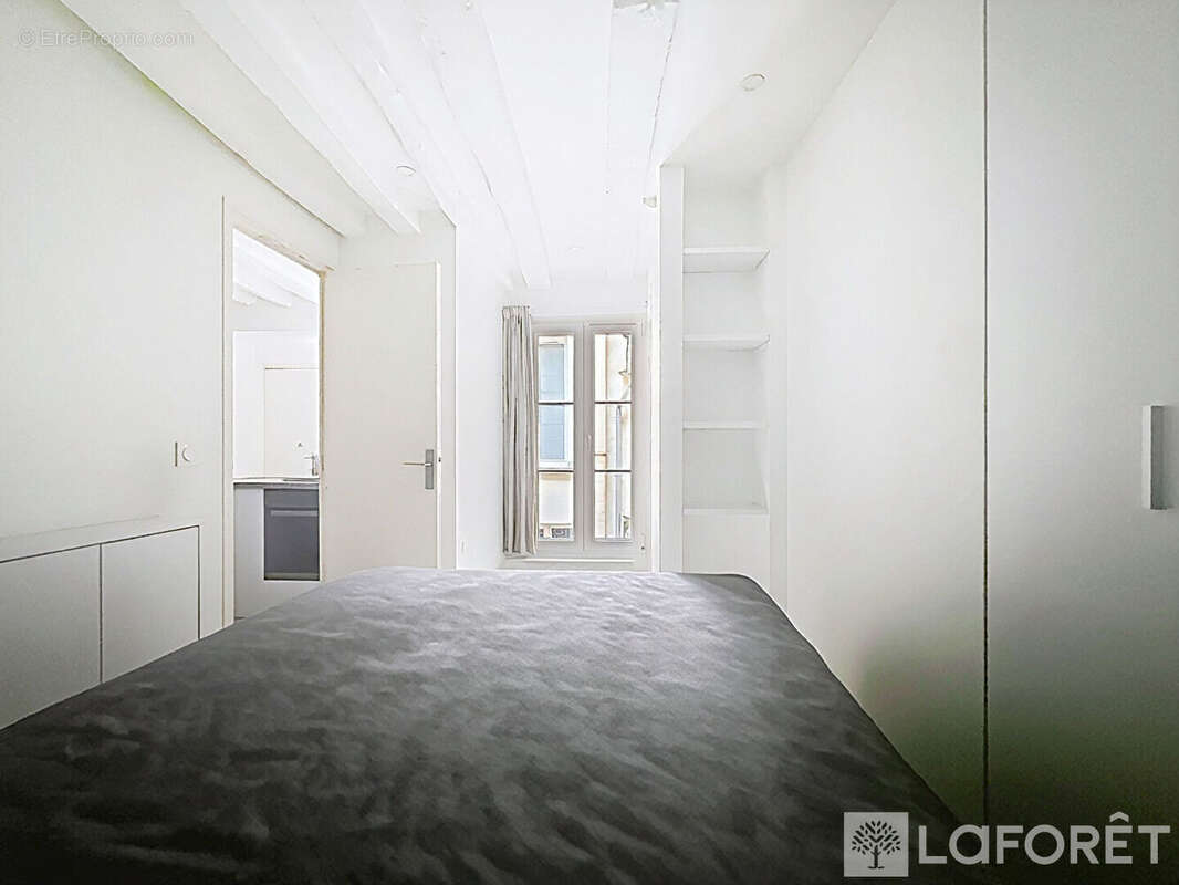 Appartement à PARIS-2E
