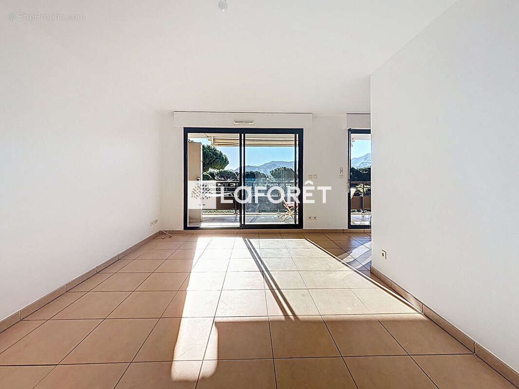 Appartement à MARSEILLE-8E