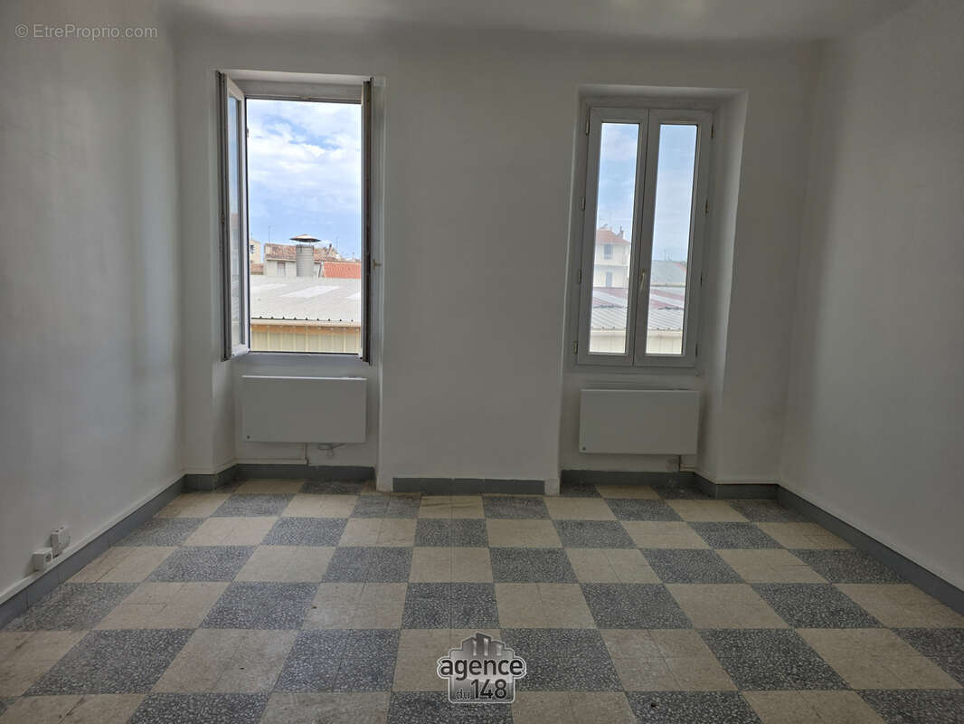 T2 vacant rénové Euromed 2 - photo 5