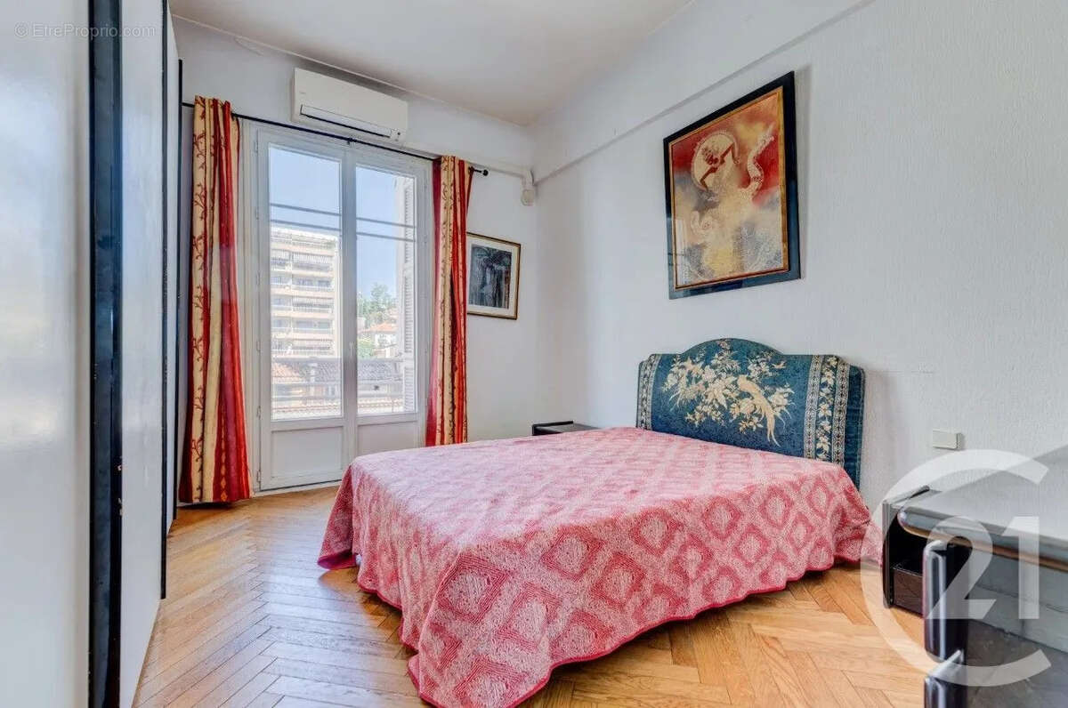 Appartement 86 m² à Nice  - photo 9