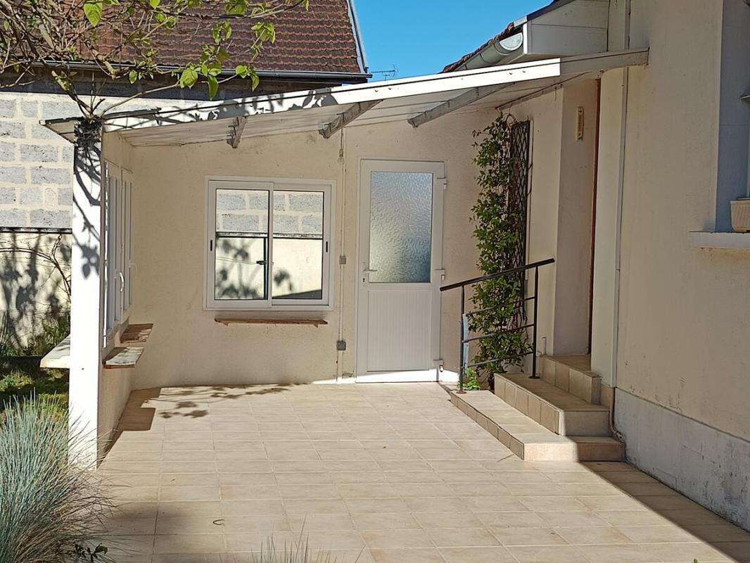 Maison à SAINT-SEURIN-SUR-L'ISLE