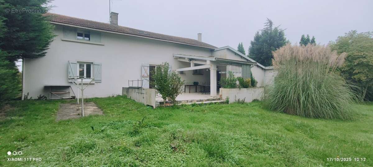 Maison à SAINT-NIZIER-LE-DESERT