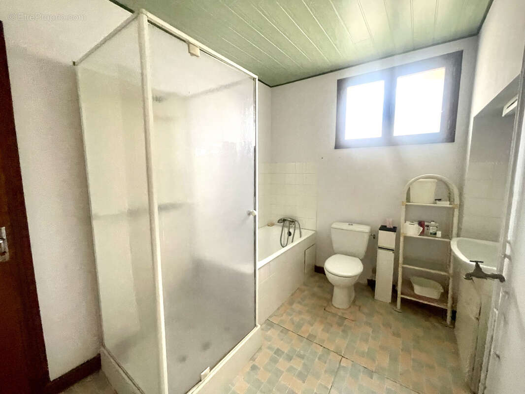 Maison à SAINT-JEAN-DE-SAUVES