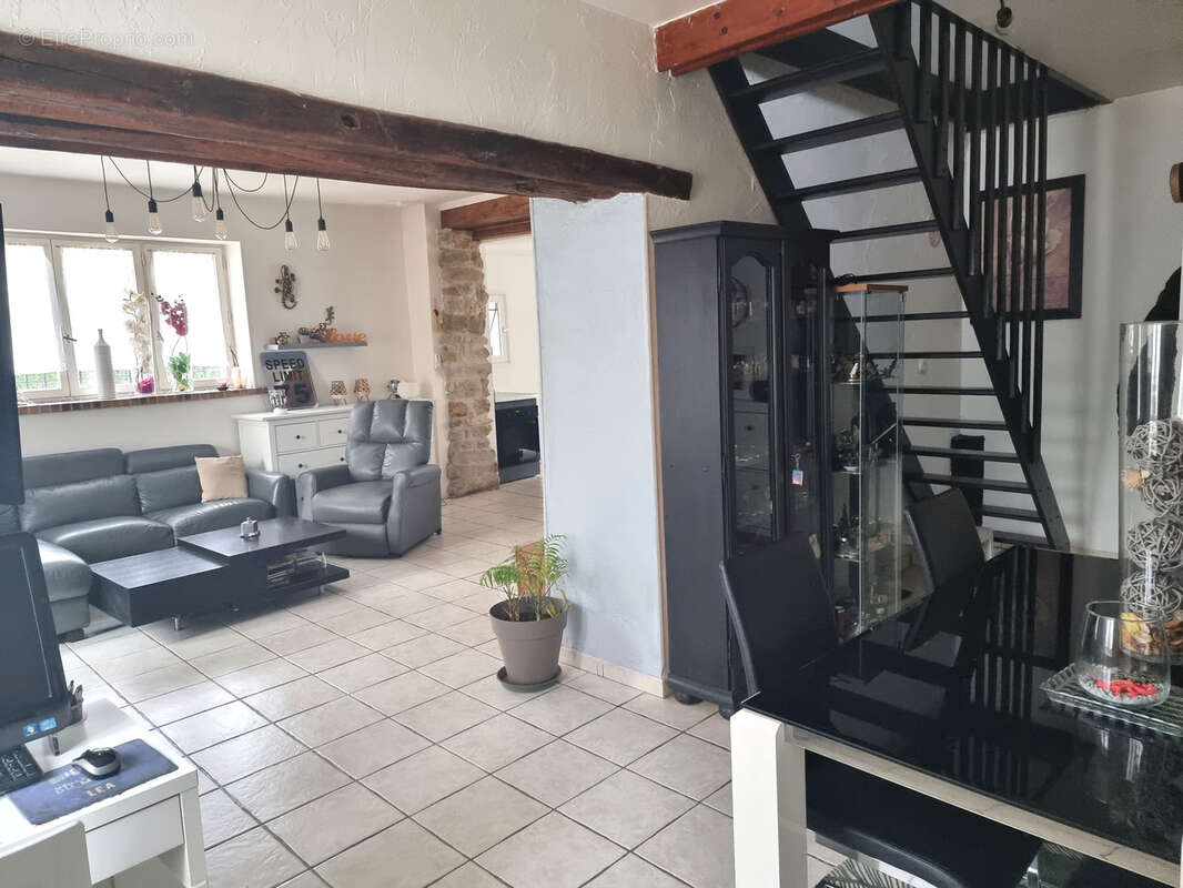 Maison à LIVRY-SUR-SEINE