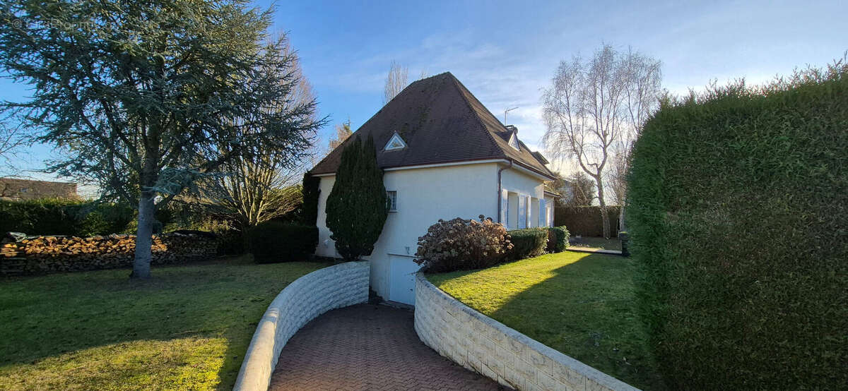 Maison à CREPY-EN-VALOIS