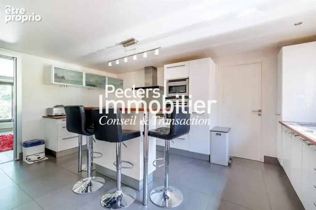 Propriété de caractère au cœur de Rueil-Malmaison – 250 m² avec jardin et dépendances - photo 10