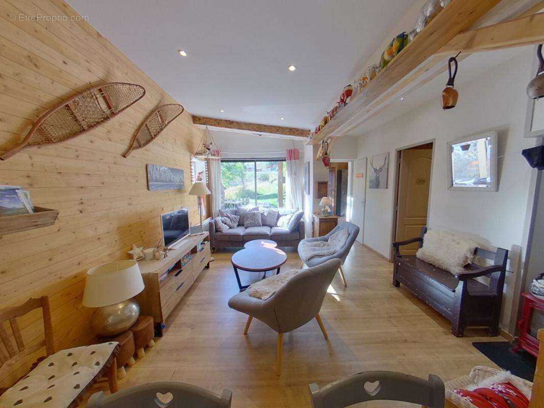 Appartement à LES THUILES