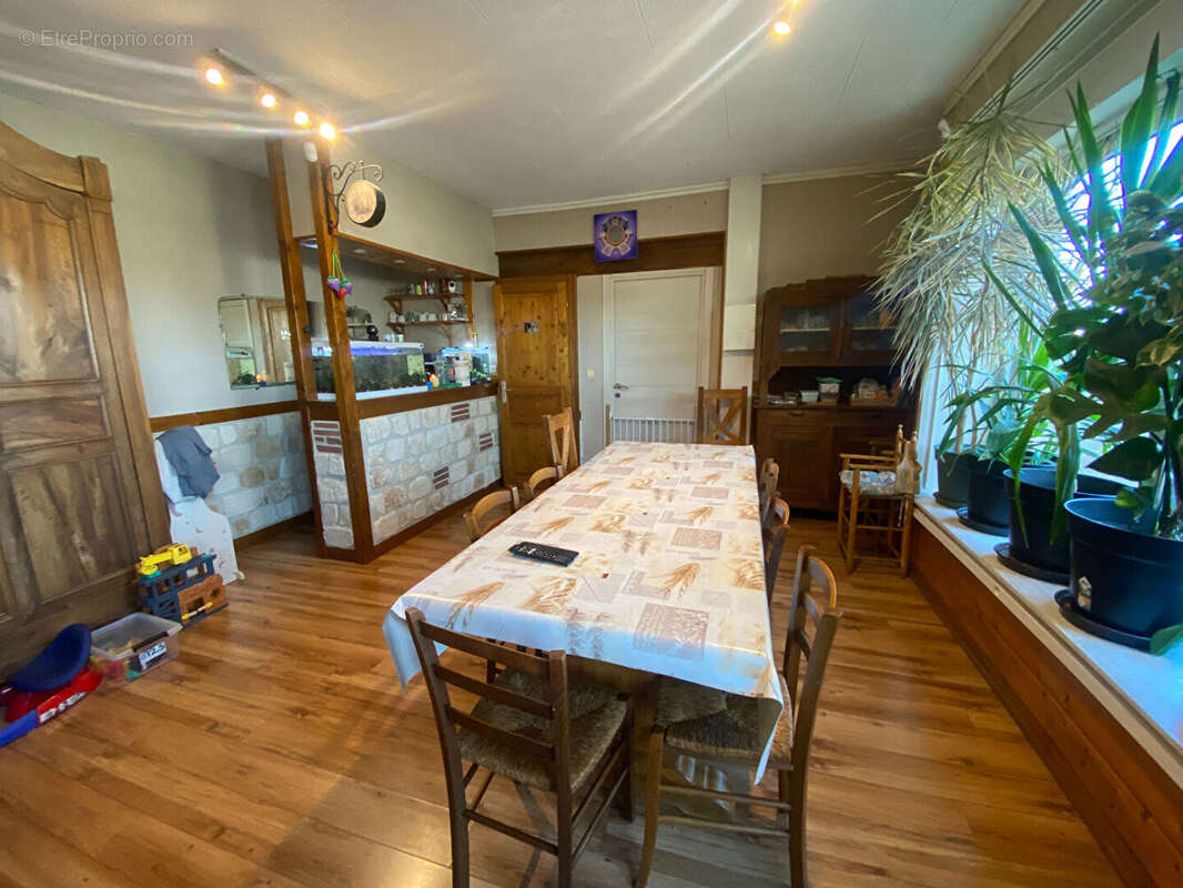 Maison à TONNAY-CHARENTE