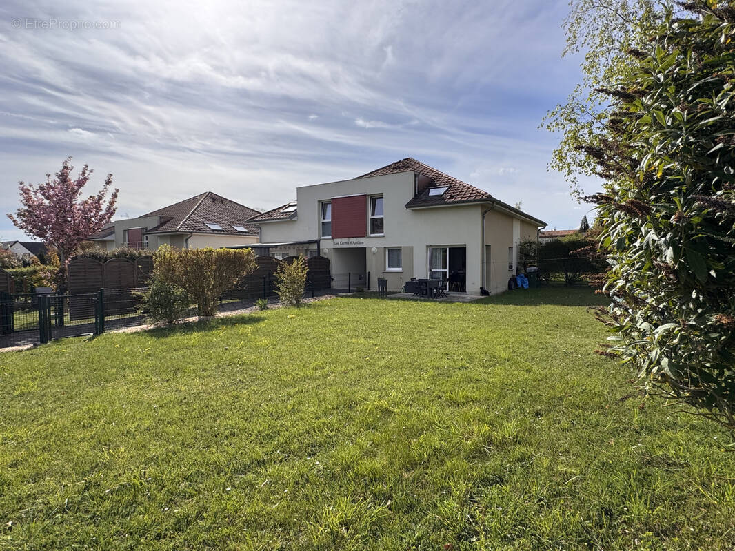 Appartement à SAVEUSE