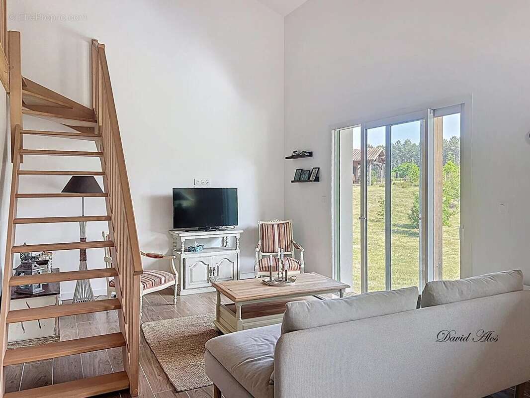 Maison à ONESSE-ET-LAHARIE