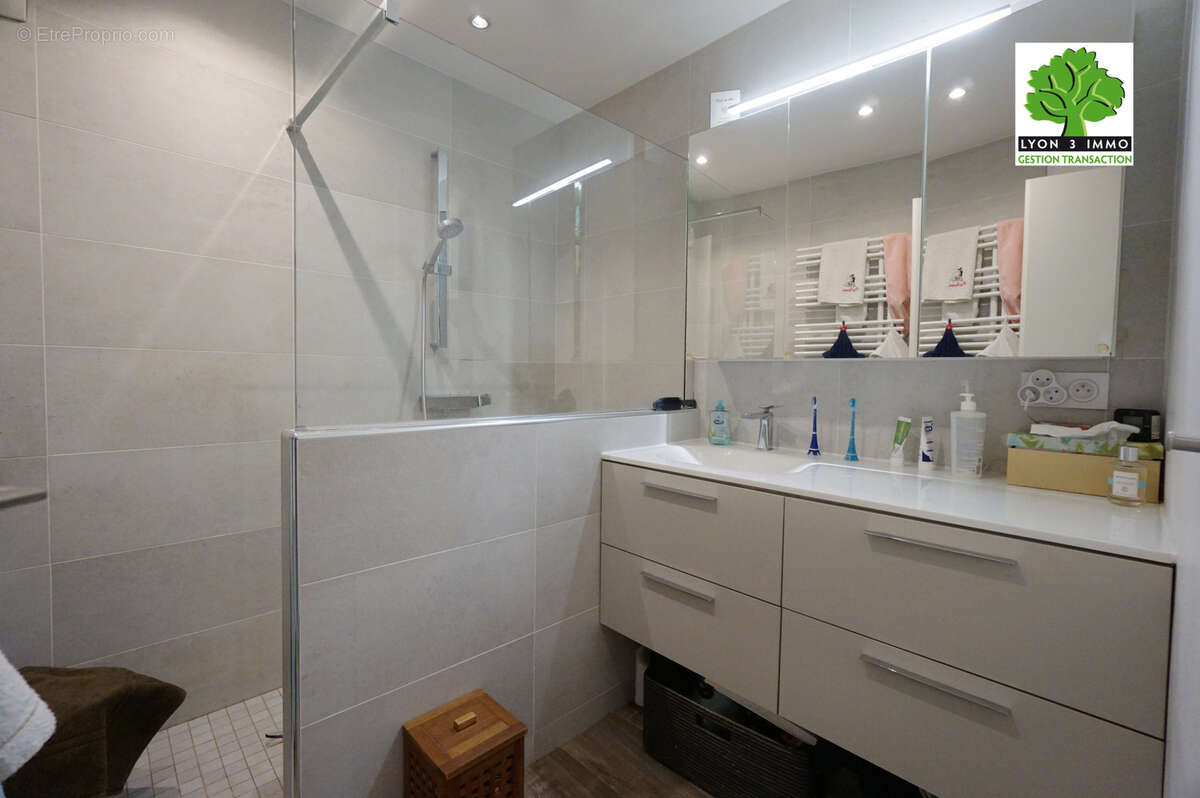 Appartement à LYON-5E