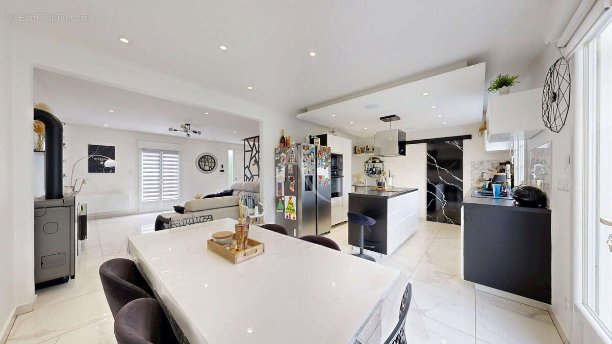 ETREPAGNY 4 Chambres Sous sol total - photo 3