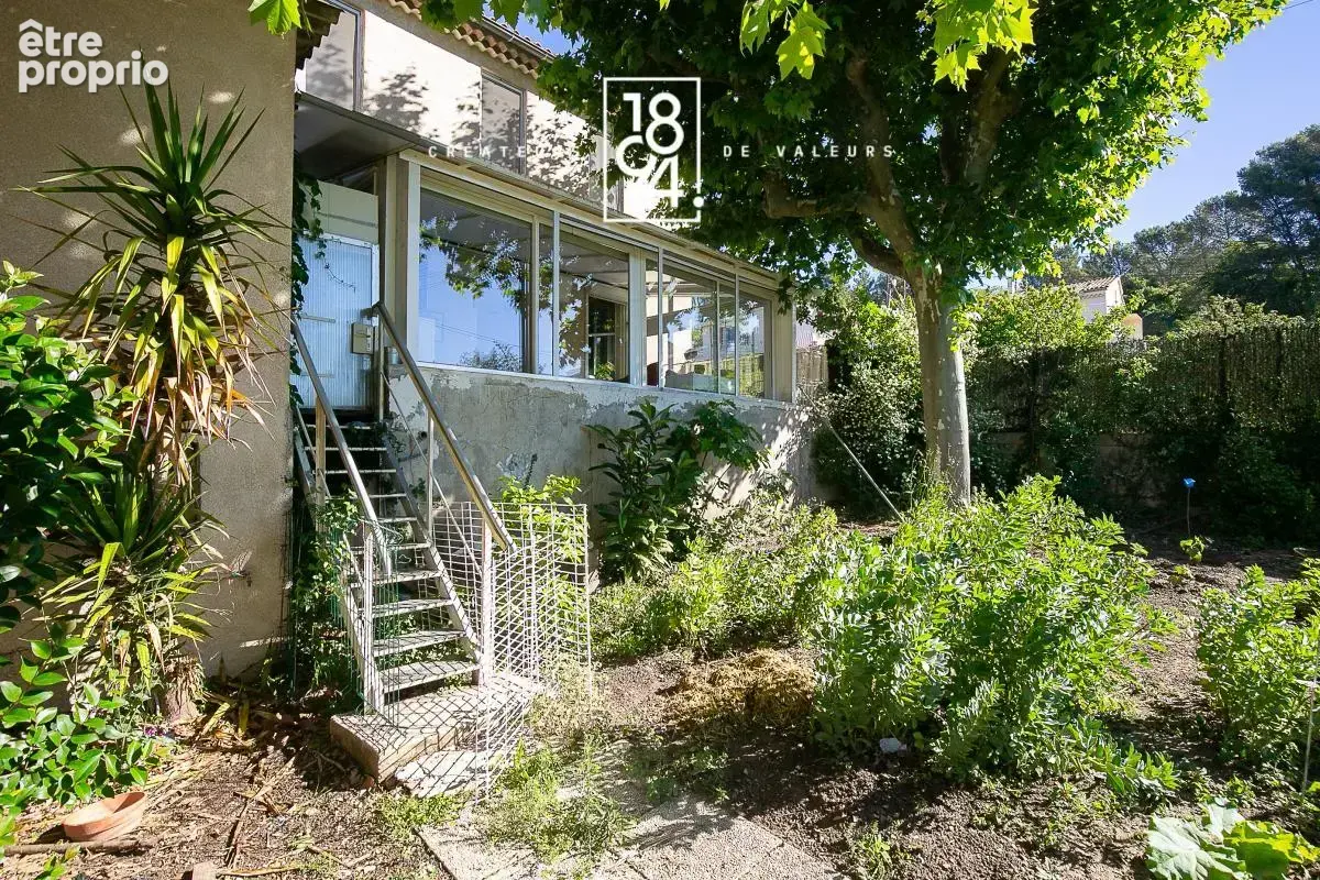 Maison rénovée T4/5 avec jardin env. 450 m² Les Benezits proche centre La Bouilladisse 13720 - photo 9