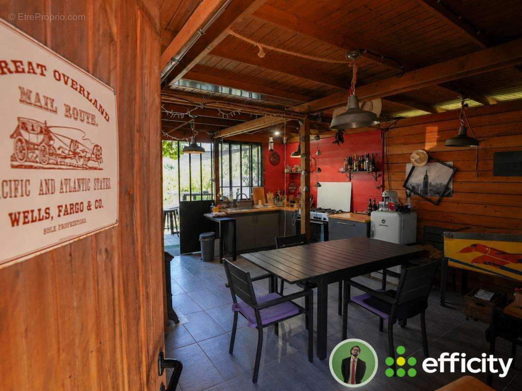 Maison 230 m² à Montmerle-Sur-Saone  - photo 17