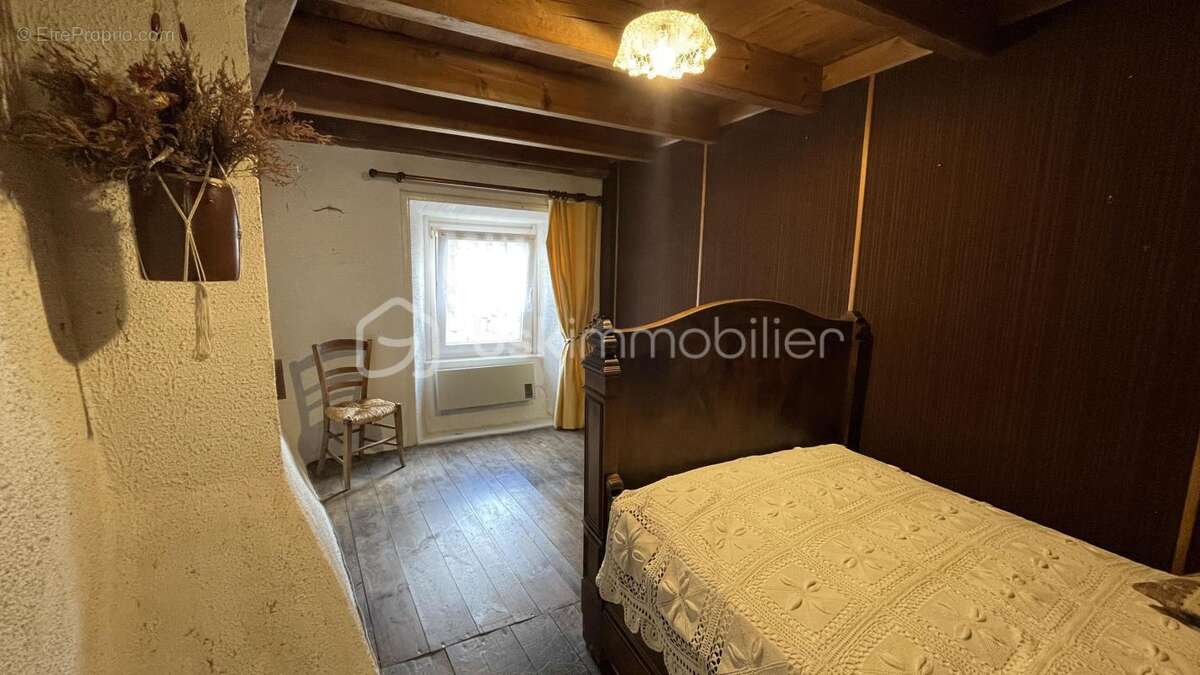 Maison à SAINT-LEGER-DU-MALZIEU