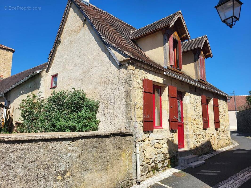 20250410150428 - Maison à ROUFFIGNAC-SAINT-CERNIN-DE-REILHAC