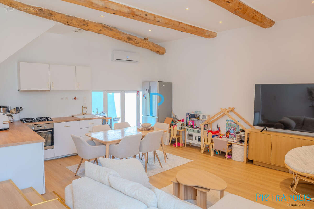Maison 100 m² à Pontcharra-Sur-Turdine  - photo 2