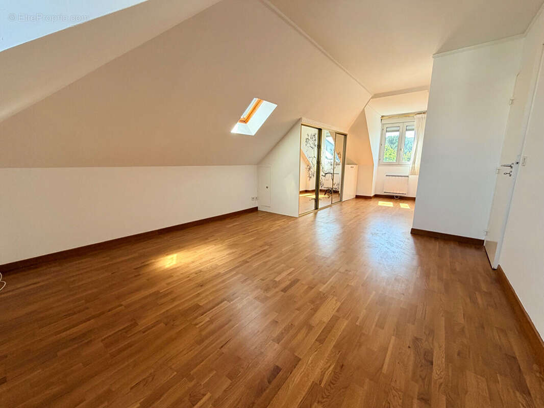 Appartement 93m² à nanterre - photo 4