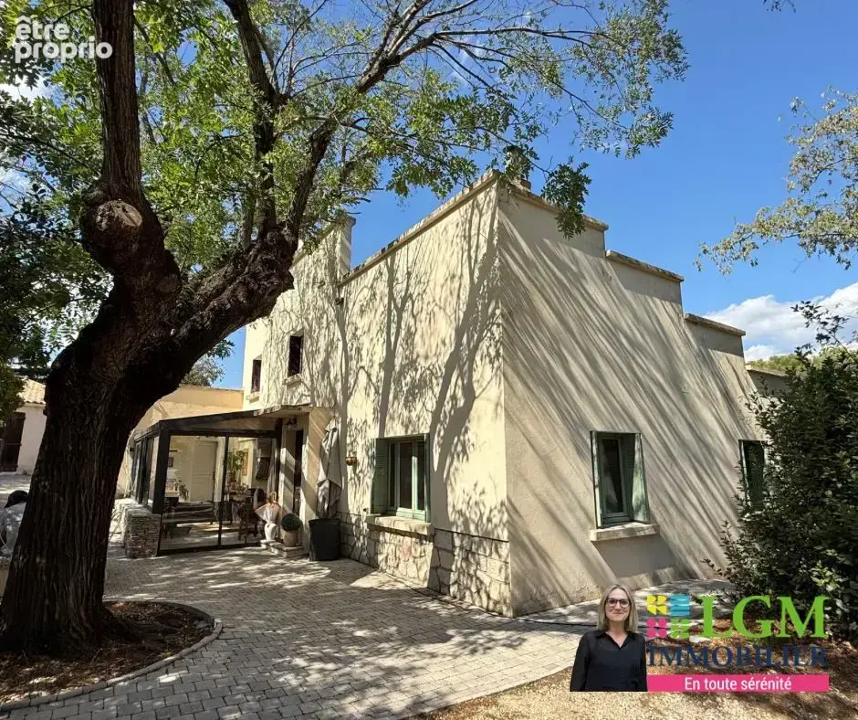 NIMES - LA CIGALE/BOIS DES ESPEISSES - Maison familiale 7 pièces, piscine, 2 garages - photo 4