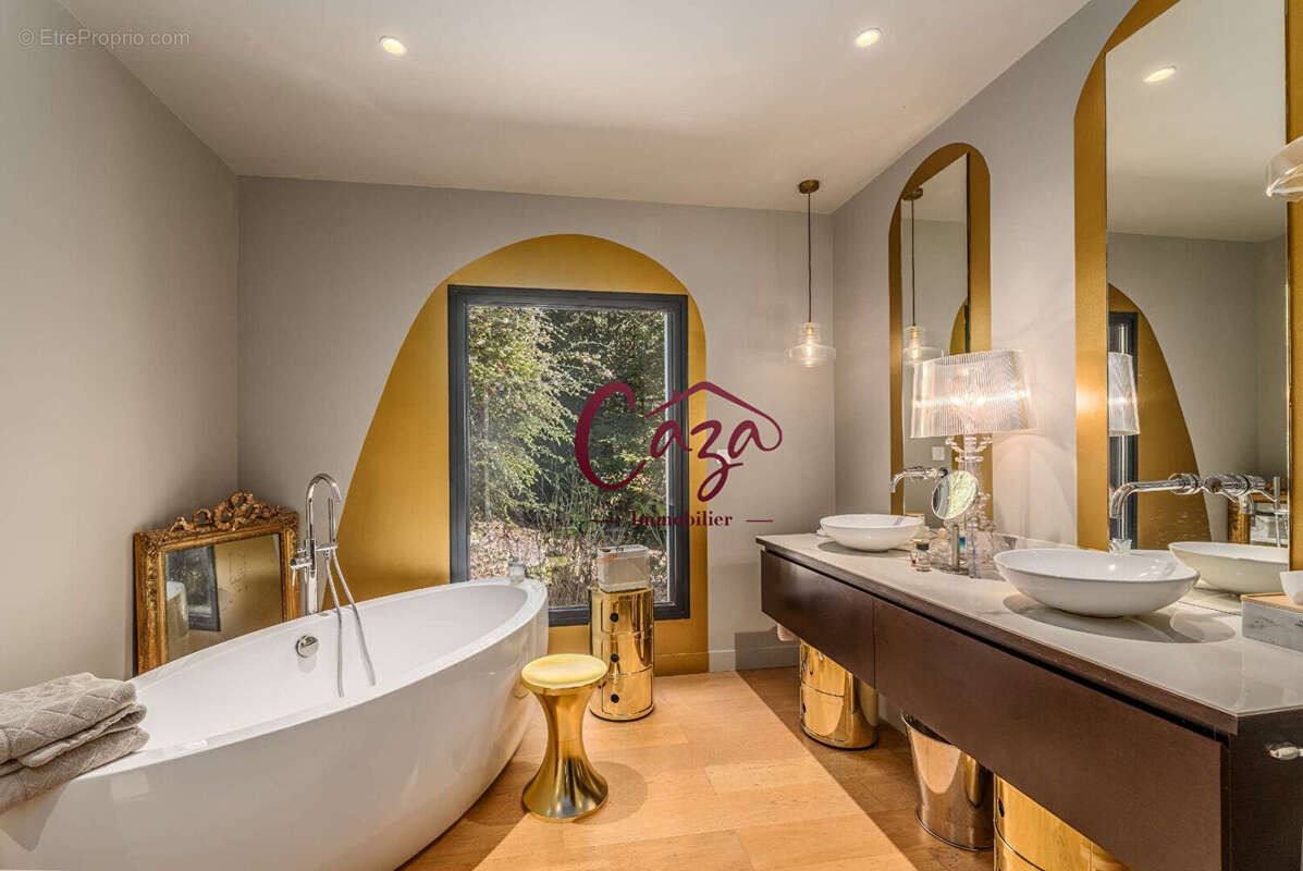 Maison à ARTIGUES-PRES-BORDEAUX