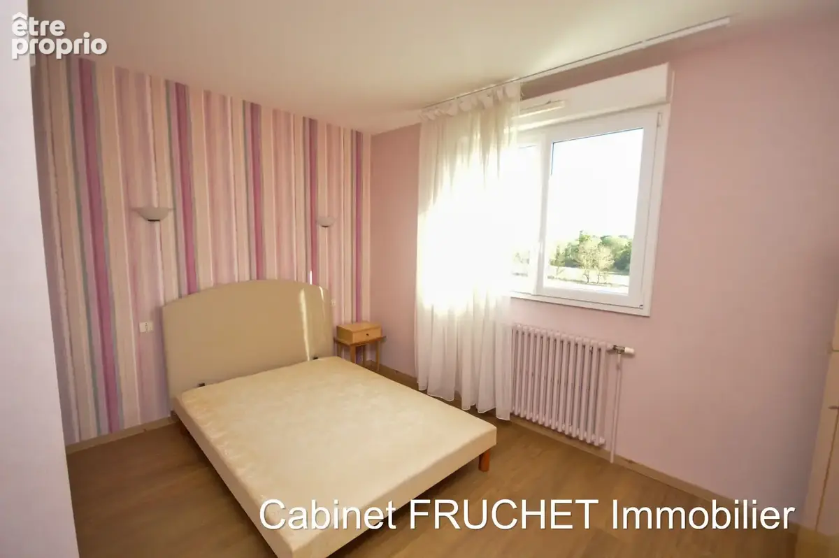 CHANTONNAY - Agréable maison - Quartier calme - photo 8
