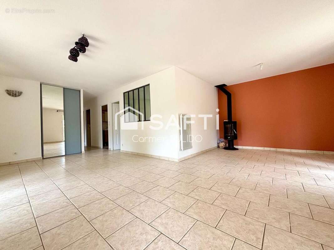 Photo 4 - Maison à SAINT-MICHEL-DE-MONTAIGNE