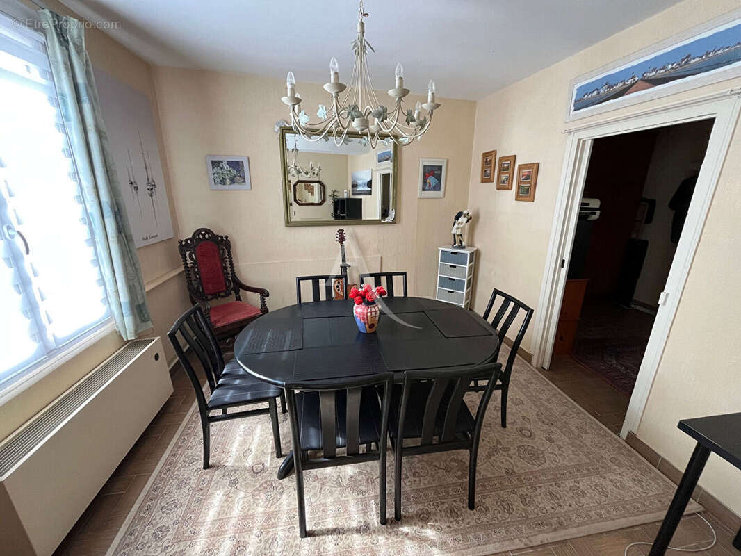 Maison à PARCAY-LES-PINS