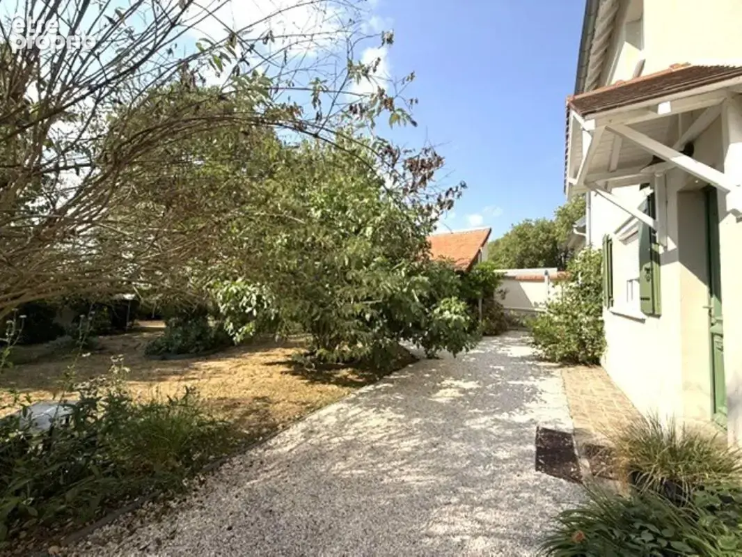 Maison ancienne renovee de 159 m² a jouars pontchartrain - photo 2