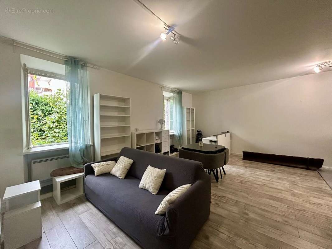Appartement à EVIAN-LES-BAINS