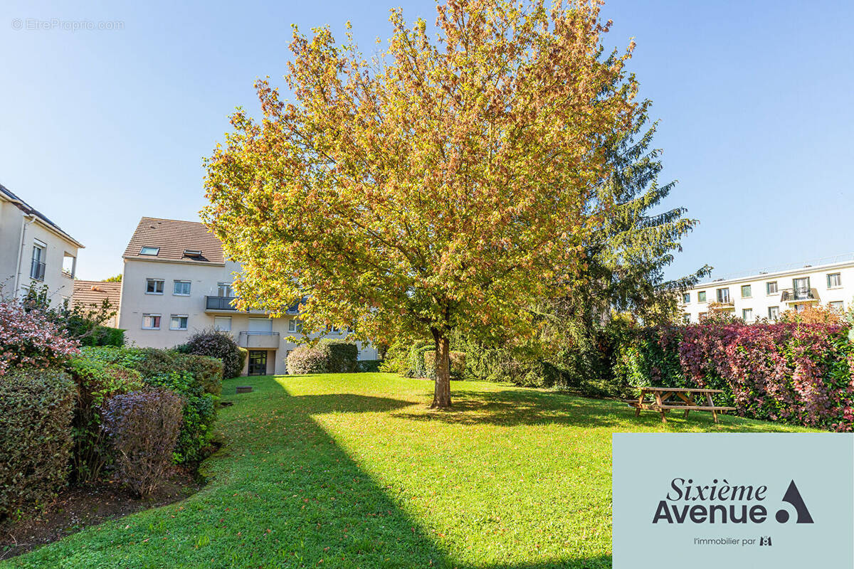 Appartement à CHILLY-MAZARIN