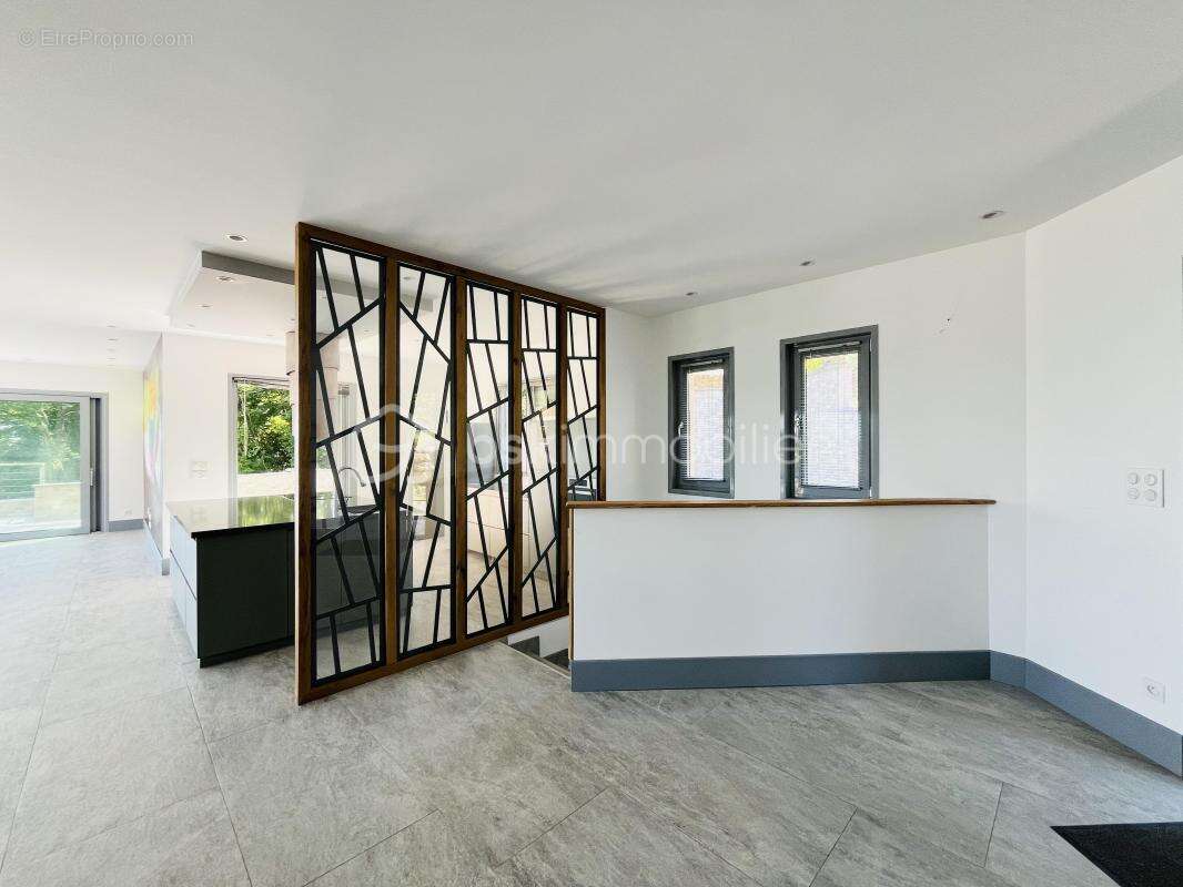 Maison à VILLE-SUR-JARNIOUX