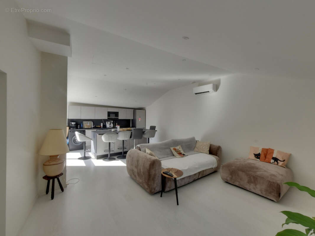 Maison à ALBON-D'ARDECHE