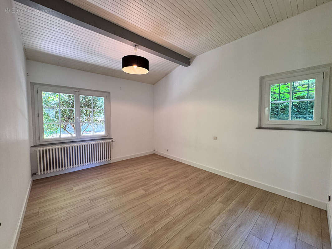 Maison à VETRAZ-MONTHOUX