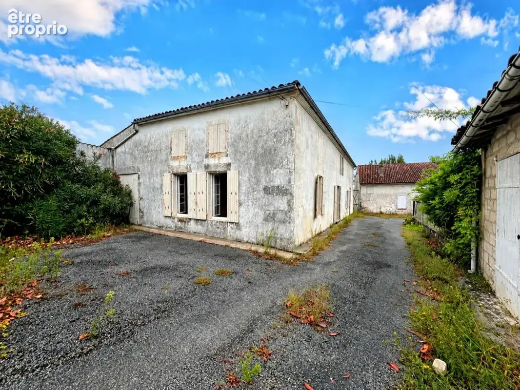 Maison à BURIE