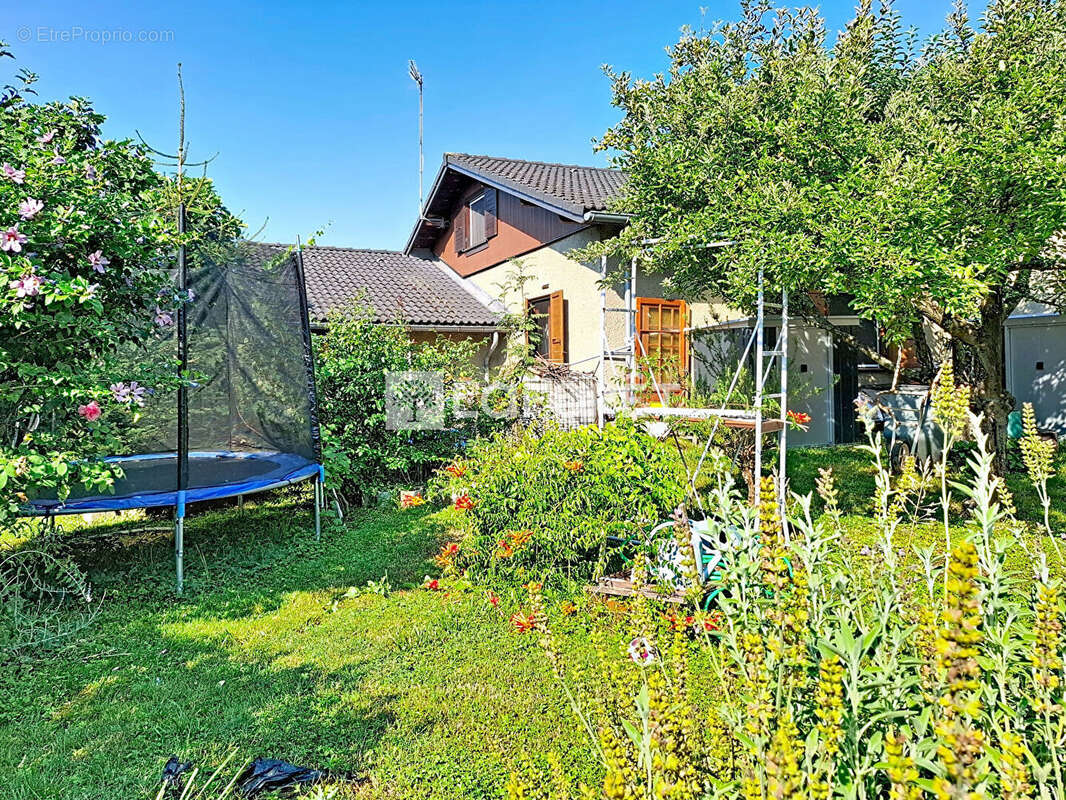 Maison Valgelon-la Rochette 3 pièce(s) 70 m2 - photo 2