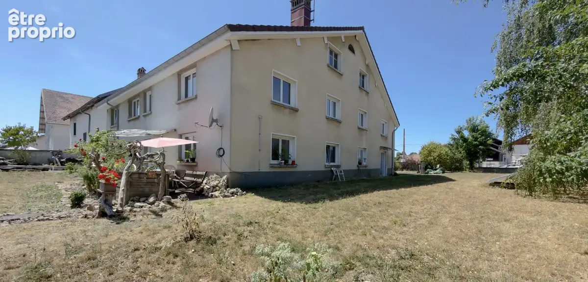 Appartement à PIERREFONTAINE-LES-VARANS