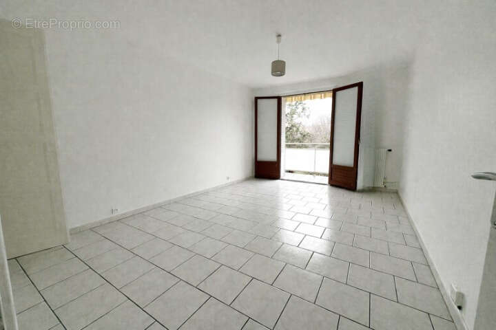 Appartement à OULLINS