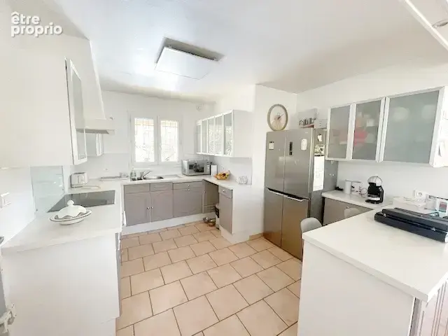 Rare à Saint Cyr sur Mer  à 5 mn des plages ,  Maison avec 3 chambres et piscine  !!! - photo 7