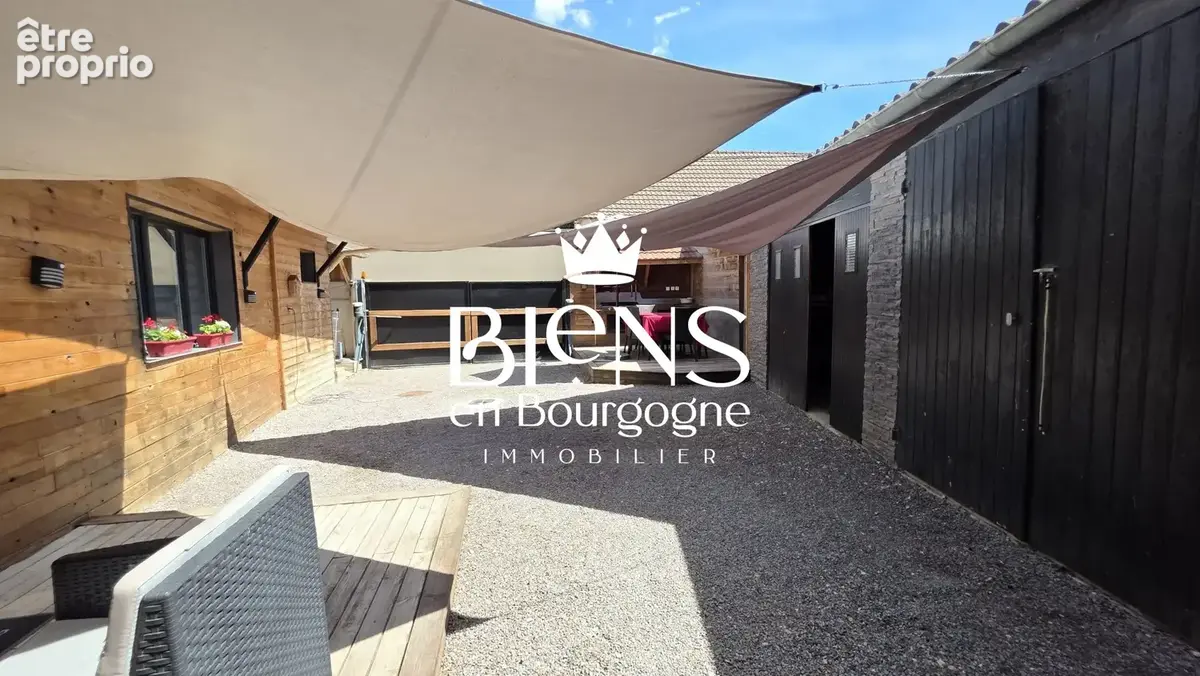 Maison 214 m² à Corcelles-Les-Arts  - photo 2