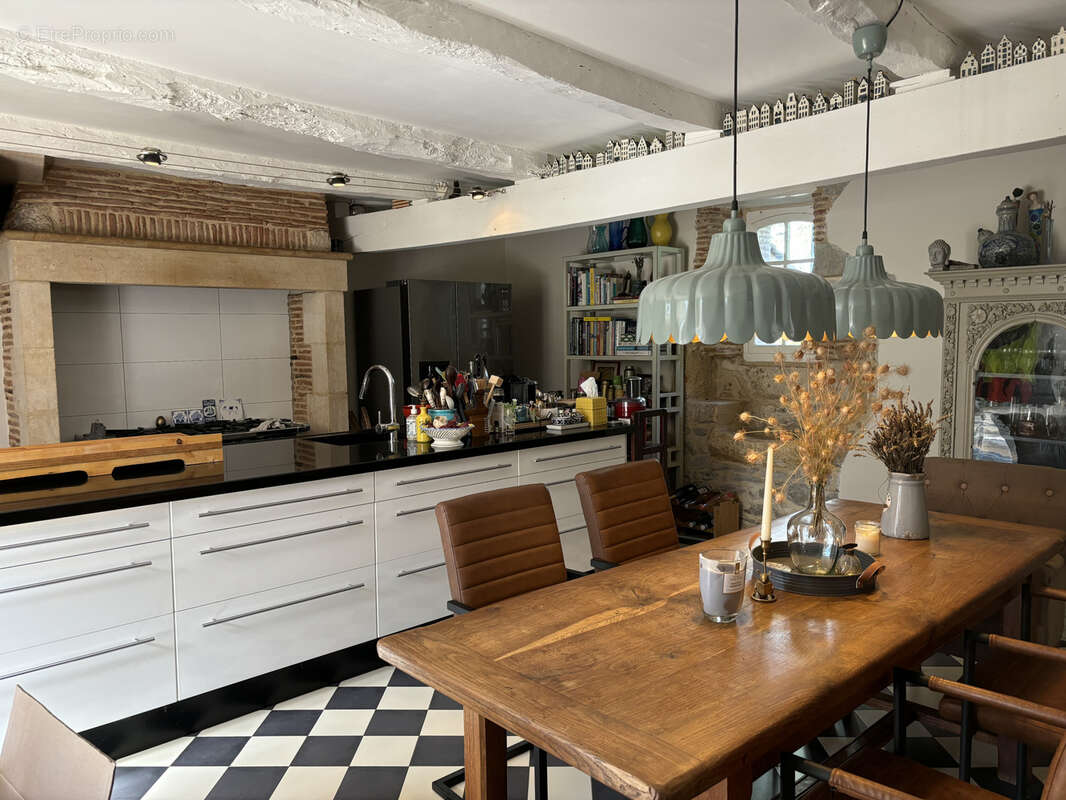 Maison à PUY-L'EVEQUE